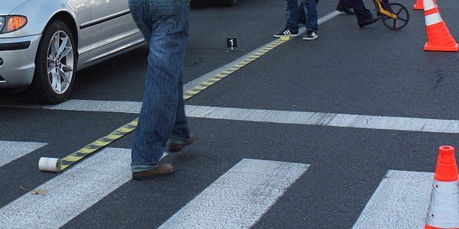 Accident Cluj: Pieton lovit pe zebră. Trecea pe roșu