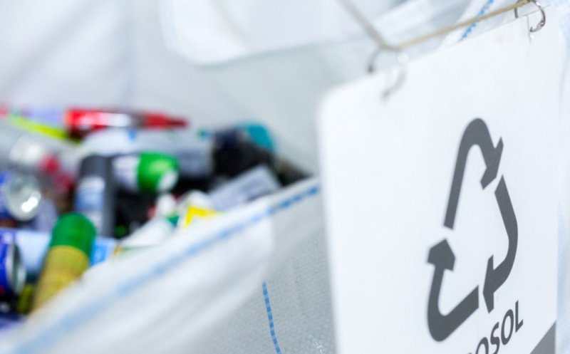 Consiliul Concurenței suspectează un cartel al reciclatorilor de deșeuri medicale