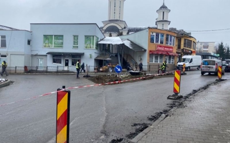 Lucrări de modernizare pe mai multe străzi din Dej. Ce rute alternative există