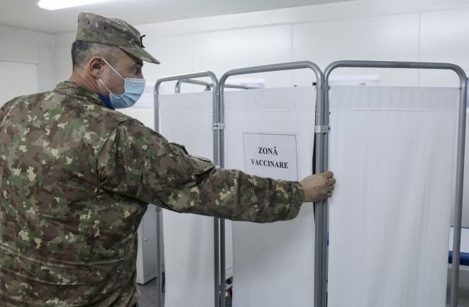Clujenii se pot programa pentru vaccinare și în centrele militare