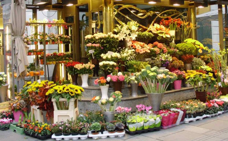 Un clujean a făcut cea mai scumpă comandă de flori de 8 martie, pe Foodpanda