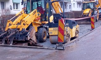 Se lucrează de zor în Mănăştur la locurile de parcare care vor înlocui garajele de cartier demolate recent