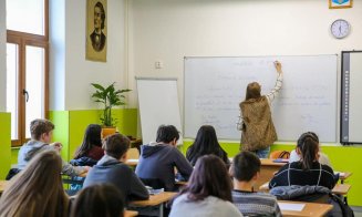 Cresc bursele școlare pentru elevii din Cluj-Napoca. Boc: „Educația pe primul loc”