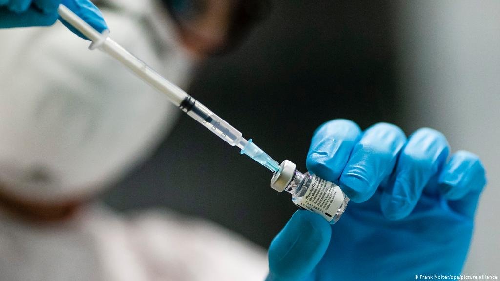 Urmează vaccinarea la medicii de familie, fără programare în platformă