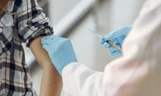 Ce se întâmplă dacă te-ai vaccinat, dar în acelaşi timp eşti infectat cu COVID asimptomatic sau în perioada de incubaţie a virusului?