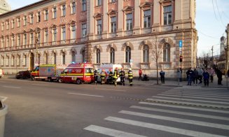 ACCIDENT cu un autobuz în centrul Clujului. 6 persoane, printre care un minor de 13 ani, au ajuns la spital