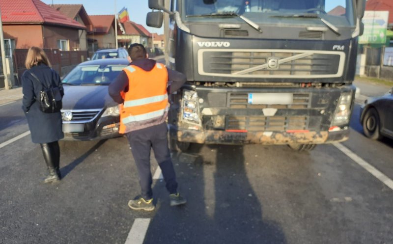 Accident în Florești. Implicate, un camion și o mașină
