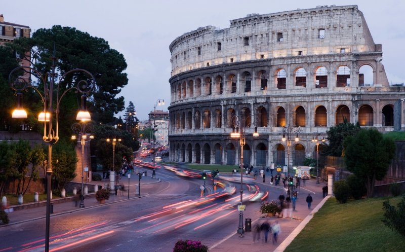 În Italia se intră doar cu test COVID negativ! Documentul ar trebui tradus în engleză sau italiană
