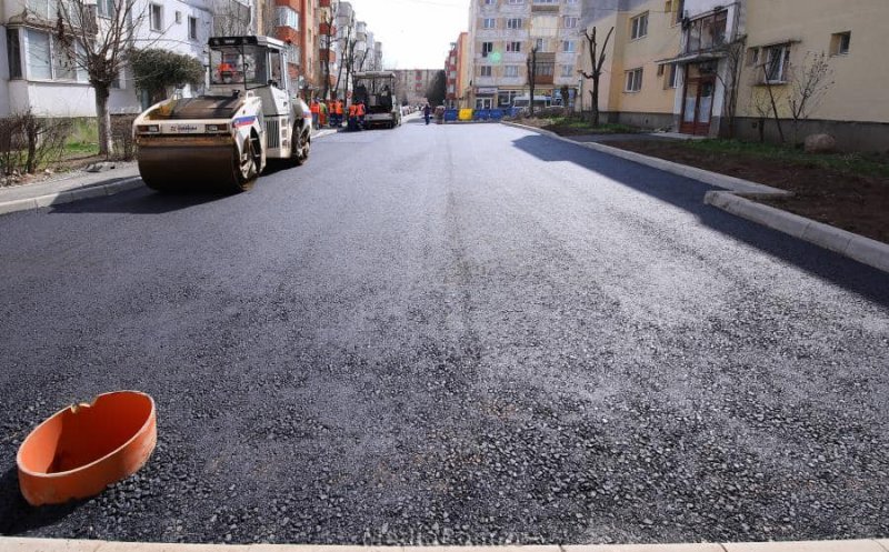Se asfaltează strada Calea Victoriei din Turda
