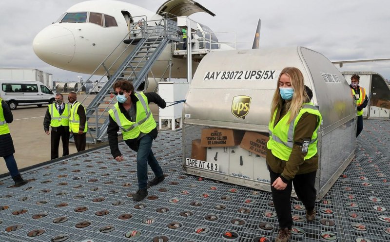 Vin 76.000 de doze Pfizer la Cluj! Luni aterizează avionul