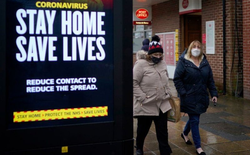 Doar 10 decese în Marea Britanie. Peste jumătate din populaţie a fost vaccinată cu cel puţin cu o doză