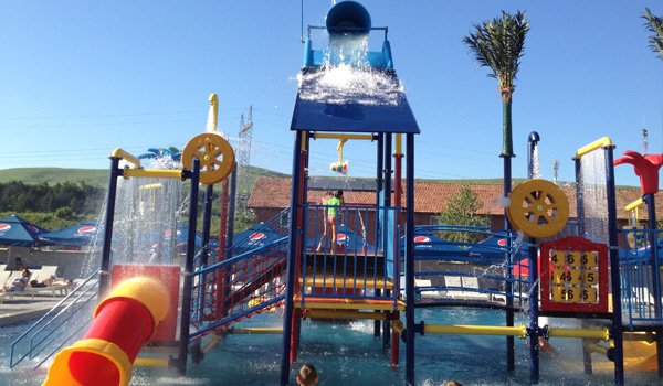 Ape termale în Florești? Anunțul primarului Bogdan Pivariu, despre un posibil al doilea aquapark în comună