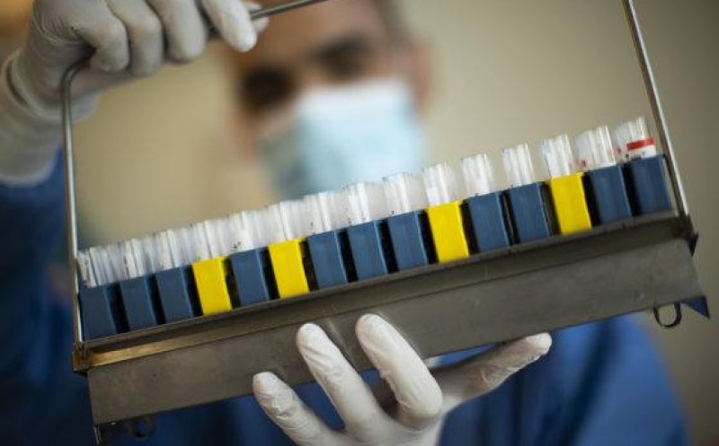 Agenția pentru medicamente din SUA: Nu s-a stabilit nicio legătură între cheagurile de sânge şi vaccinul Johnson & Johnson