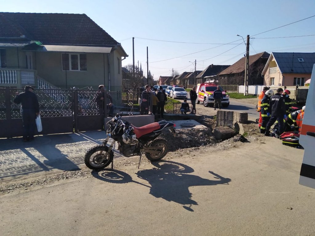 Motociclist decedat la Cluj după ce s-a izbit de un cap de pod. Nu avea permis de conducere