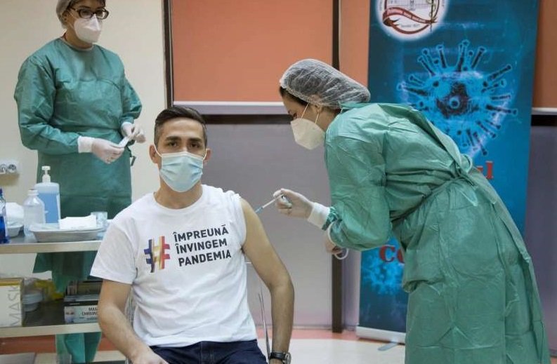 La cât timp putem face rapelul dacă ne-am infectat între doze?