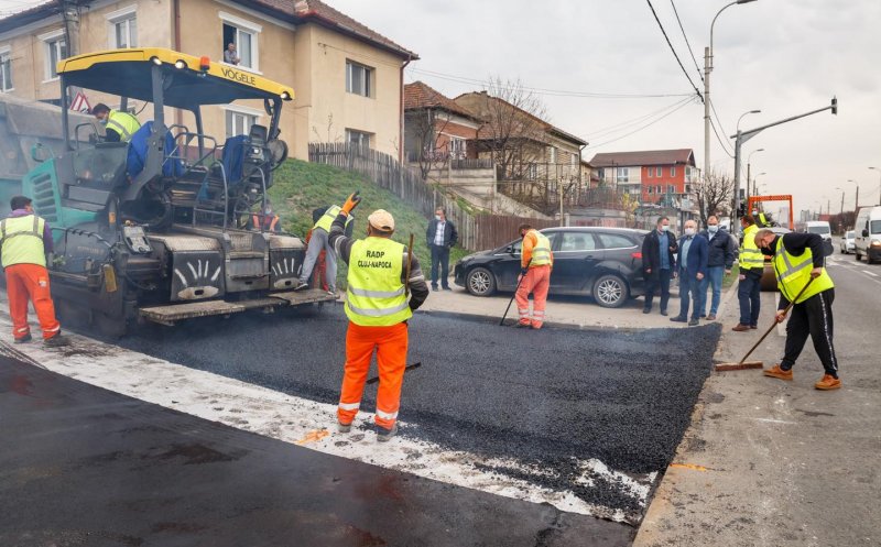Asfaltări în Dâmbul Rotund. Vezi străzile