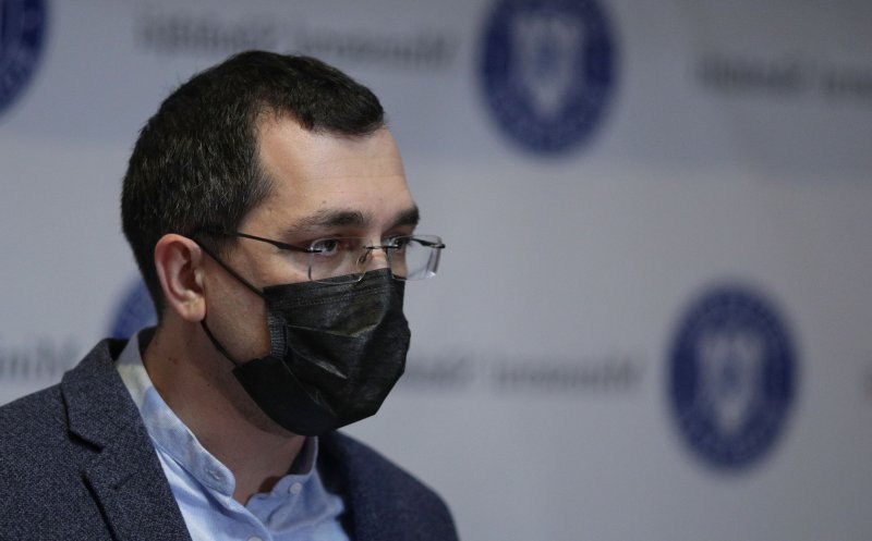 Vlad Voiculescu a fost demis de premierul Cîțu. Barna, interimar la Sănătate