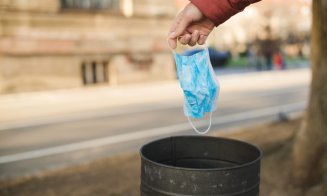 Gata cu masca în aer liber. Unde se întâmplă şi de ce?