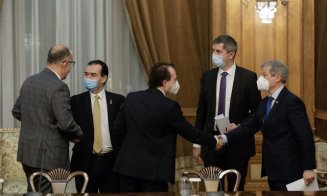 Continuă discuțiile între liderii coaliției pentru rezolvarea crizei politice