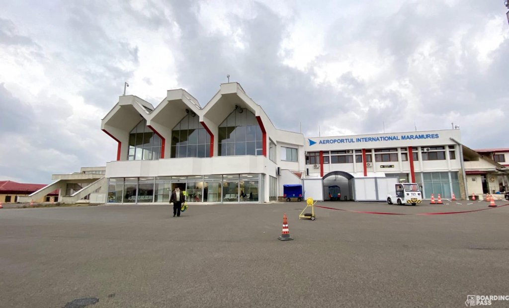 Concurență pe aeroporturile Transilvaniei. Baia Mare vrea să “deturneze” maramureșenii care zboară de la Cluj