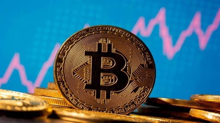 Bitcoin, în scădere de 25%. Sub ce prag a coborât