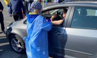 Luni se deschide centrul de vaccinare drive-through din Cluj-Napoca. Boc: „Maratonul continuă, în final toți vom fi învingători!”