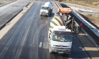 Stadiul lucrărilor pe Autostrada A10 Sebeş-Turda, zona alunecării de teren de la Oiejdea