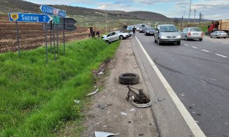 Accident cu victime în Suceagu. Coliziunea desprins bucăţi din maşini şi a lăsat în urmă bucăţi oameni plini de sânge