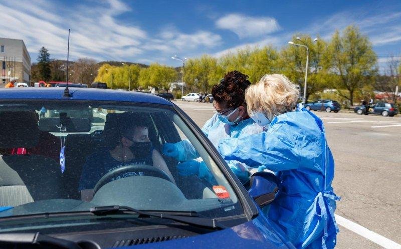 Peste 2.500 de clujeni vaccinat la drive-thru