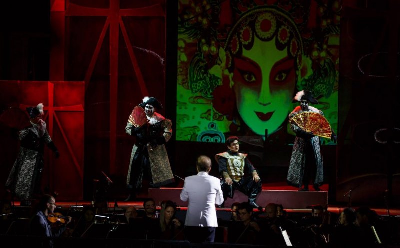 Spectacol de opera-test la Cluj-Napoca. Boc: ''In sala, cu conditia vaccinarii"