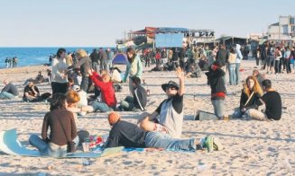 35.000 de turişti, de Paşte şi 1 Mai, pe litoral/ Cluburile vor fi închise, iar circulaţia după ora 22 nu va fi permisă
