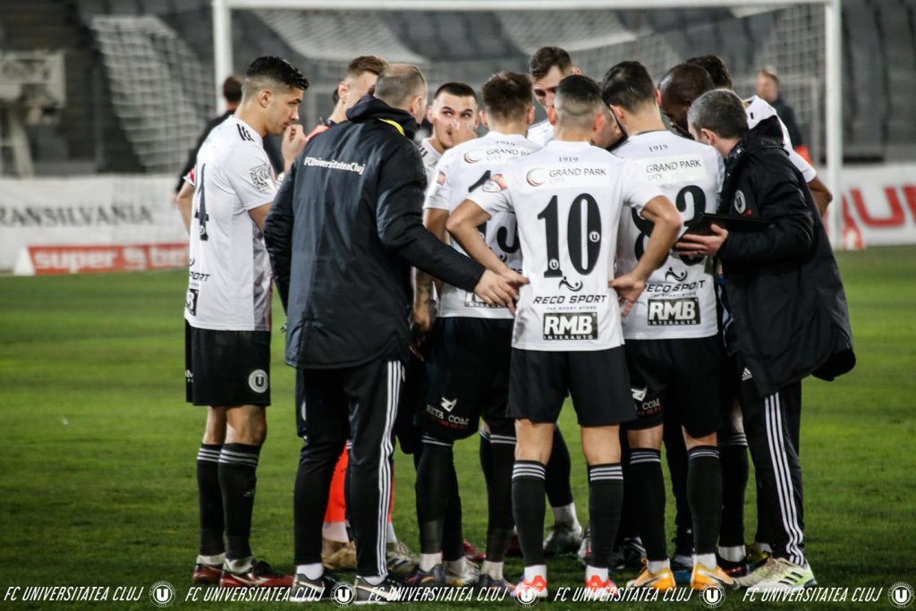 “U” Cluj se întoarce cu trei puncte de la malul mării. “Studenții” s-au distrat cu Farul și au urcat pe primul loc în grupa de play-out