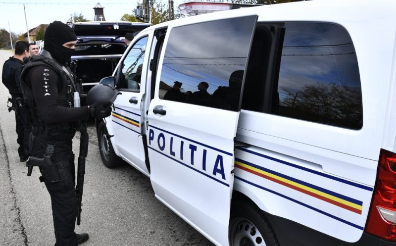 Crimă conjugală de Paște. Bărbat, dispărut de la locul faptei, după ce i-a anunţat pe vecini că şi-a ucis soţia