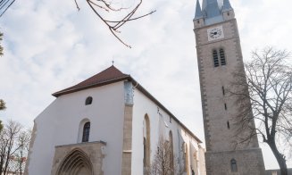 Decorint a restaurat o biserică veche de 700 de ani. VEZI cum arată "bijuteria" din Turda