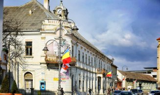 Bijuteria din ruină. Cum s-a degradat fosta clădire a Judecătoriei Turda