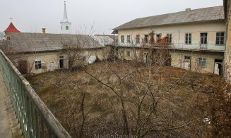 Bijuteria din ruină. Cum s-a degradat fosta clădire a Judecătoriei Turda