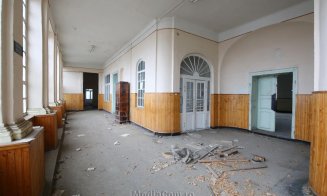 Bijuteria din ruină. Cum s-a degradat fosta clădire a Judecătoriei Turda