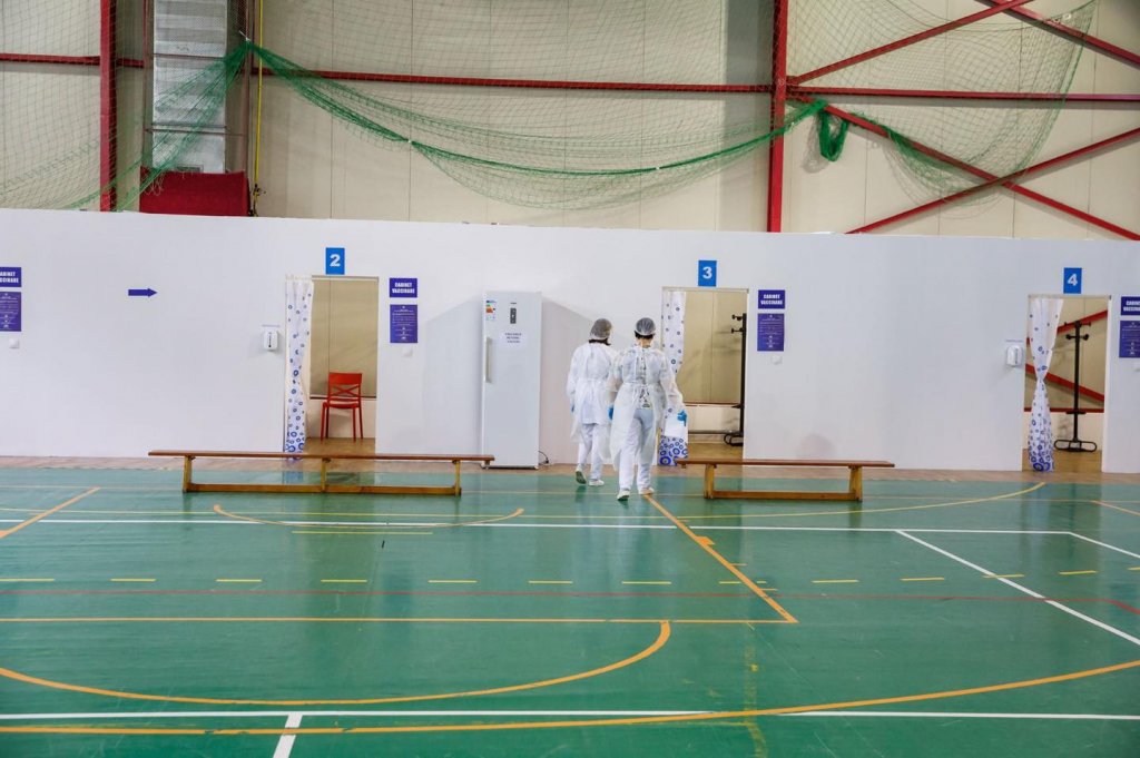 93.000 de noi doze de vaccin Pfizer vor ajunge luni la Cluj