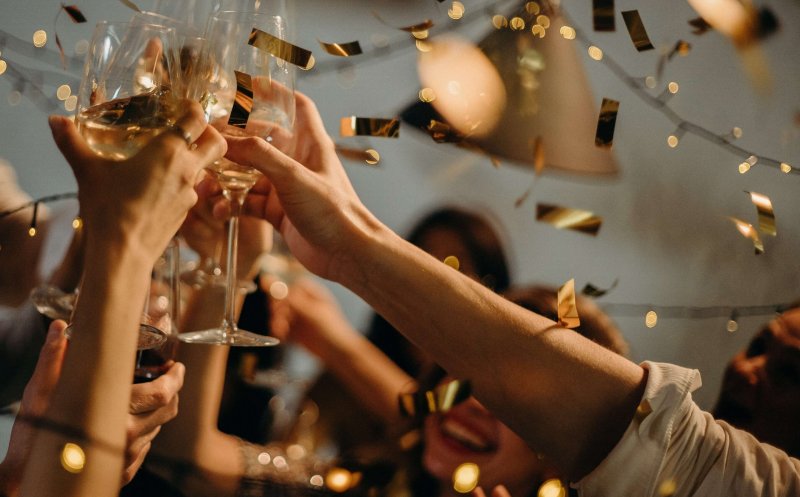 Cluj: Party cu zeci de persoane, spart de polițiști