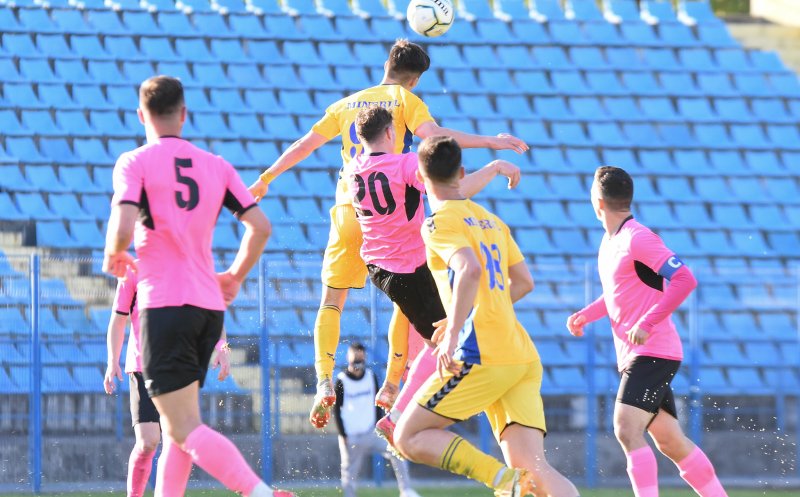 Luptă intensă pentru promovarea în Liga a 2-a. Unirea Dej se duelează cu Minaurul lui Miriuță