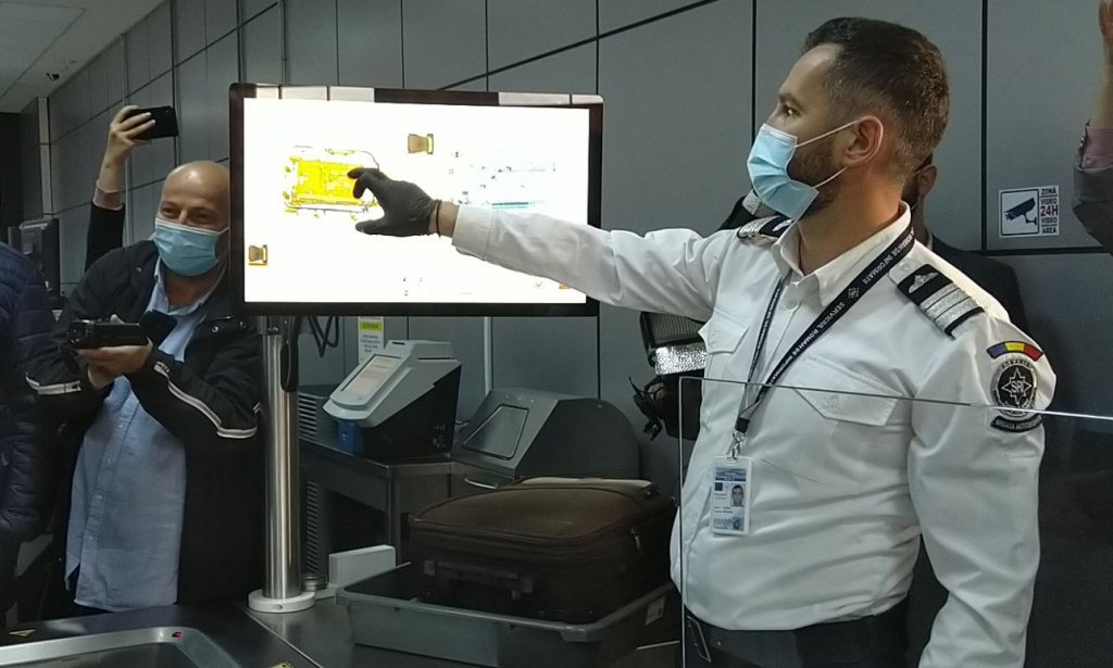 Ce Consecințe Poate Avea Transportul Bagajelor Pe Acoperișul Autoturismului Ziua de Cluj | Echipamente de ultimă generație la scanarea bagajelor pe