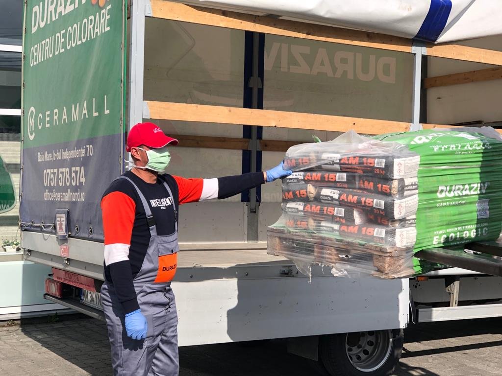 Proprietarii fabricii Saint-Gobain din Turda vor cumpăra grupul Duraziv