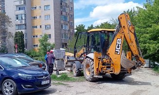 Ieri garaje, azi locuri de parcare. În Mănăştur se lucrează de zor la parcări, alei şi borduri