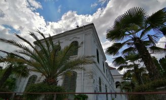 O firmă obscură din Cluj a cumpărat cel mai mare castel baroc din Transilvania