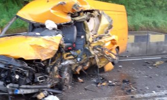 Accident rutier pe DN 1, pe raza localității Morlaca din Cluj. Un bărbat a fost descarcerat şi a ajuns în spital