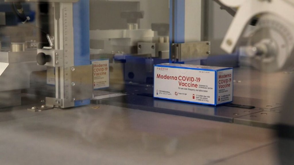 Sosesc la Cluj peste 40.000 de noi doze de vaccin Moderna