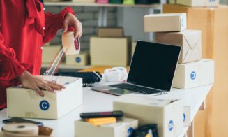 Poșta Română a bătut palma cu OLX. Coletele se vor ridica de la oficii