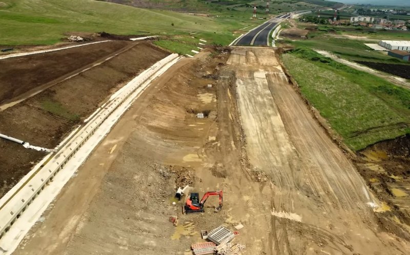 Autostrada completă între Sibiu şi Cluj Napoca, amenințată de lipsa de asfalt