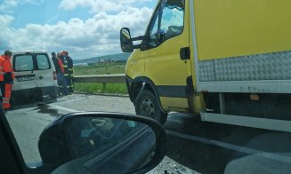 Accident cu trei mașini pe Muncii