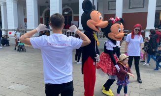 Tinerii social-democrați au împărțit baloane colorate micilor clujeni, de Ziua Copilului
